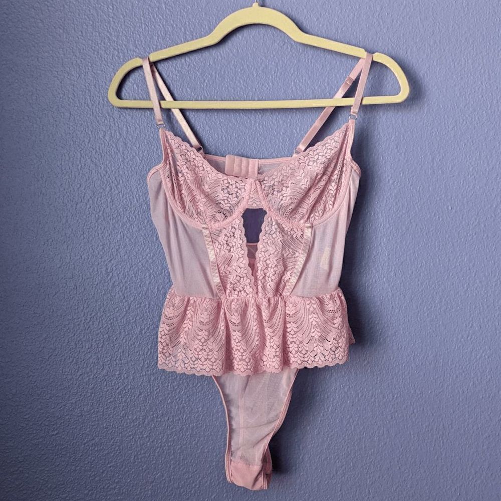 Women's Floral Lace Cut Out Ruffle Trim Underwire Teddy Bodysuit Small Pink